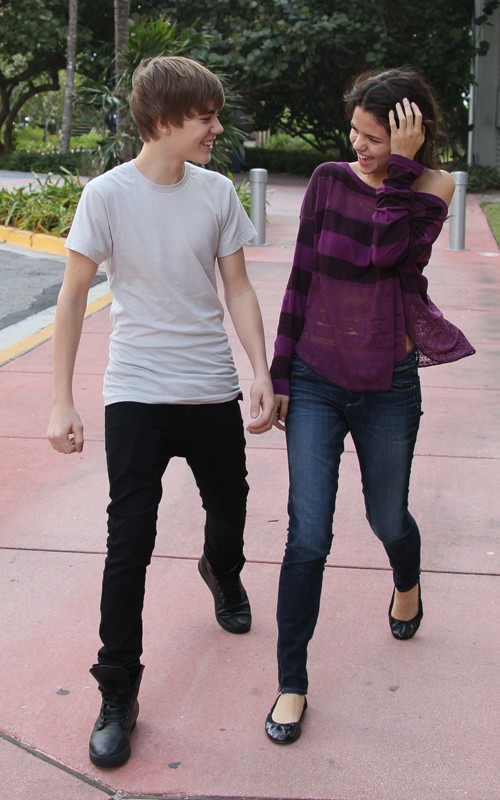  Justin Bieber and Selena Gomez were sidebyside in Miami Beach 